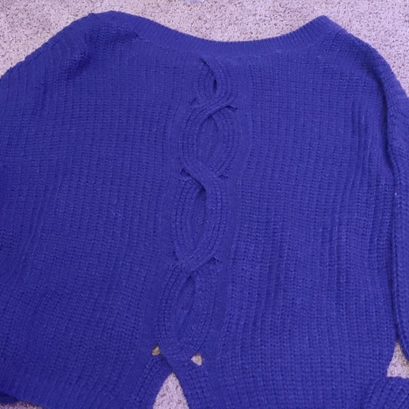 A express sweater - Picture 2 of 3